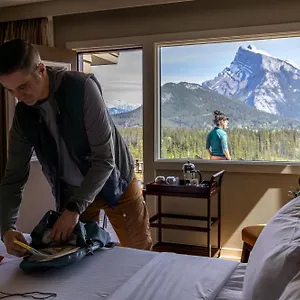 The Juniper & Bistro 3* Banff